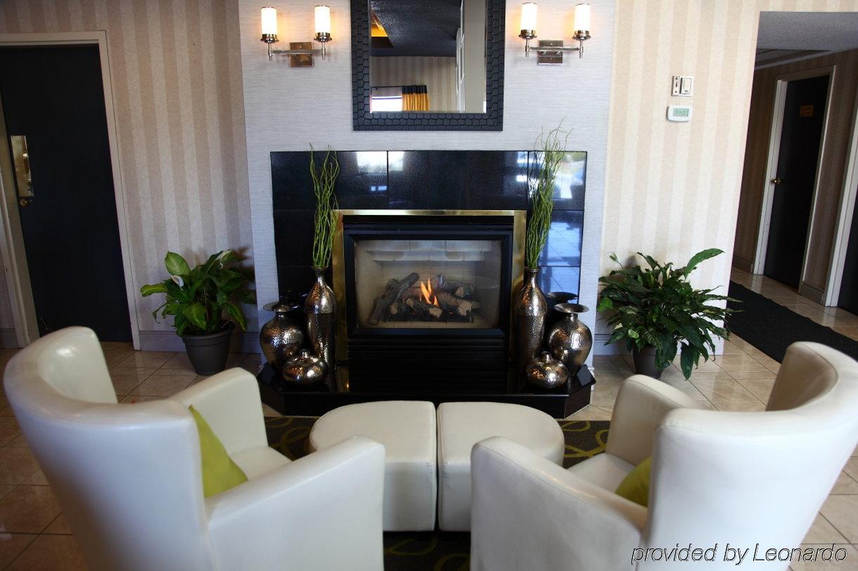 Comfort Hotel & Suites Peterborough Eksteriør billede